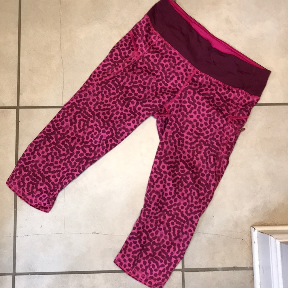 Lululemon crops